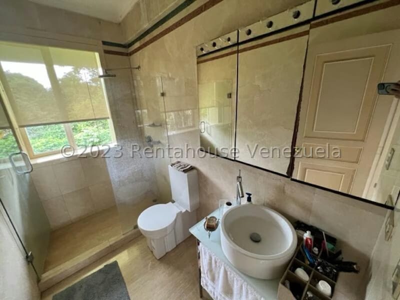 Casa (Multipes Niveles) en Venta en Alto Hatillo, Distrito Metropolitano - 45