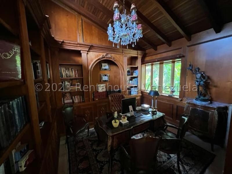 Casa (Multipes Niveles) en Venta en Alto Hatillo, Distrito Metropolitano - 46