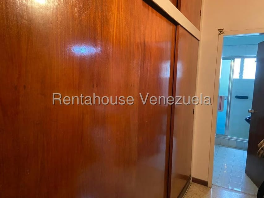 Apartamento (1 Nivel) en Venta en Los Palos Grandes, Distrito Metropolitano - 13
