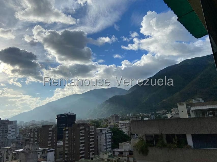 Apartamento (1 Nivel) en Venta en Los Palos Grandes, Distrito Metropolitano - 19