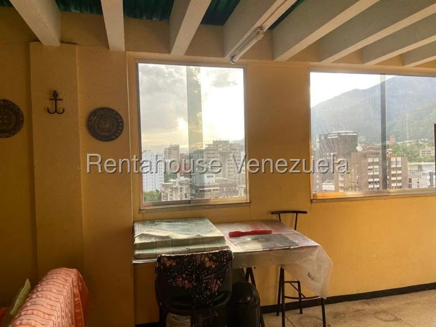 Apartamento (1 Nivel) en Venta en Los Palos Grandes, Distrito Metropolitano - 21