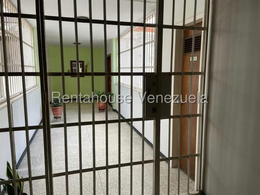 Apartamento (1 Nivel) en Venta en Los Palos Grandes, Distrito Metropolitano - 22