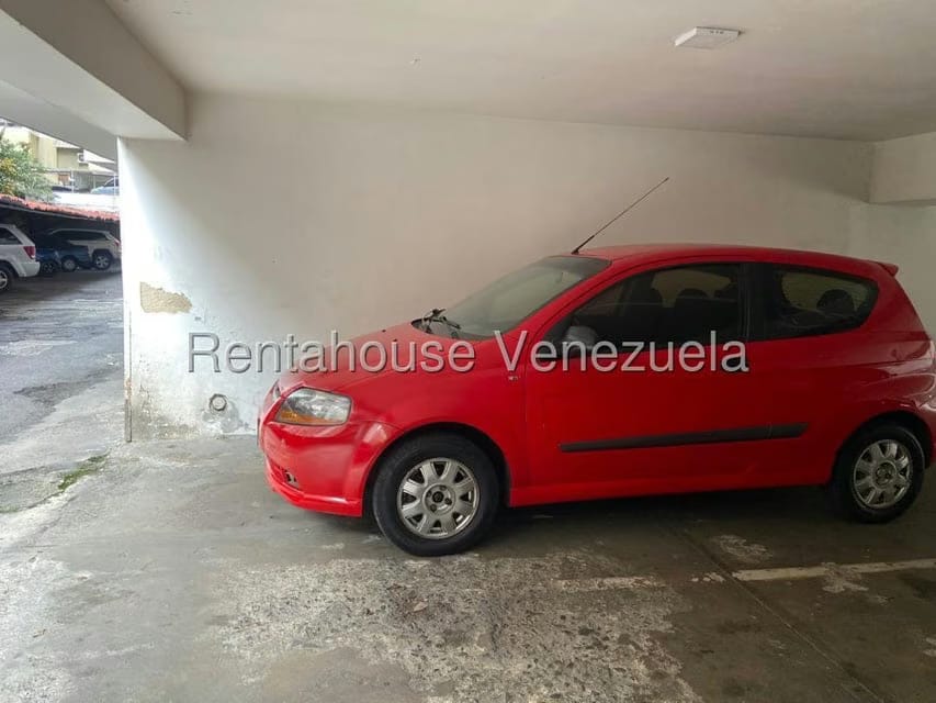 Apartamento (1 Nivel) en Venta en Los Palos Grandes, Distrito Metropolitano - 23