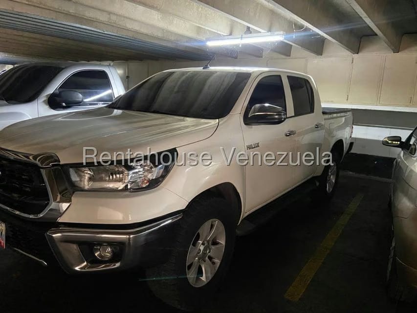 Apartamento (1 Nivel) en Venta en Los Palos Grandes, Distrito Metropolitano - 24