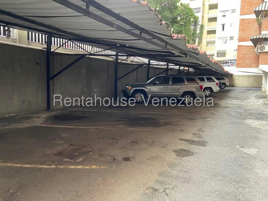 Apartamento (1 Nivel) en Venta en Los Palos Grandes, Distrito Metropolitano - 29