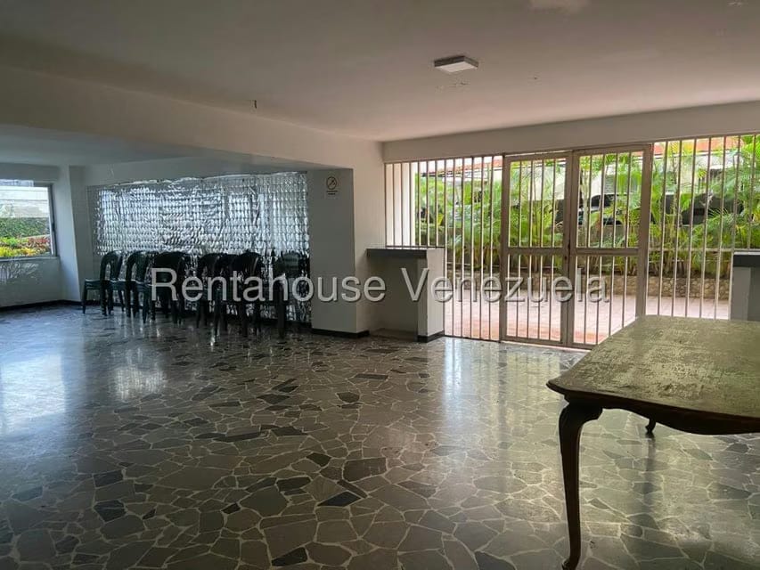 Apartamento (1 Nivel) en Venta en Los Palos Grandes, Distrito Metropolitano - 31