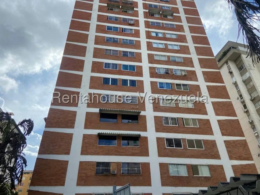 Apartamento (1 Nivel) en Venta en Los Palos Grandes, Distrito Metropolitano - 33