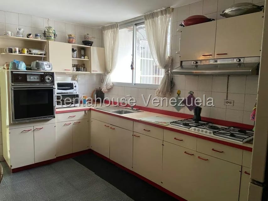 Apartamento (1 Nivel) en Venta en Los Palos Grandes, Distrito Metropolitano - 8