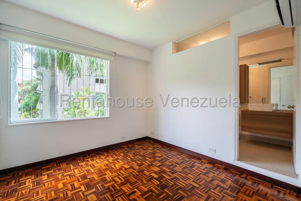 Apartamento (1 Nivel) en Venta en La Castellana, Distrito Metropolitano - 27