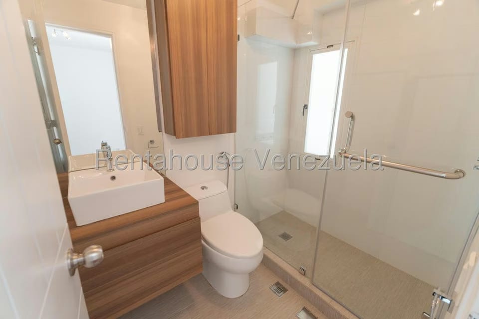 Apartamento (1 Nivel) en Venta en La Castellana, Distrito Metropolitano - 33