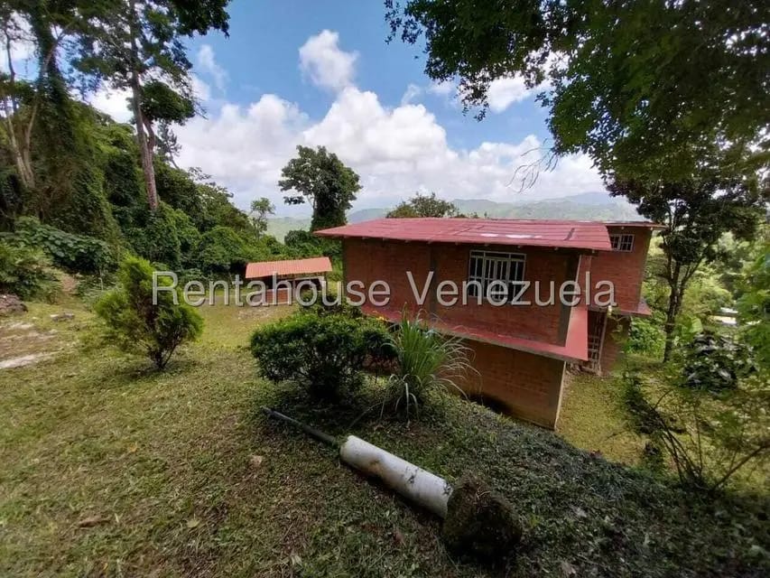 Casa (Casas de Campo) en Venta en Parcelamiento El Prado, Miranda - 51