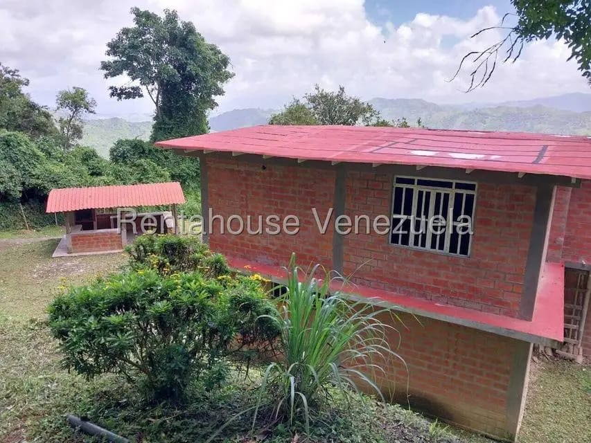 Casa (Casas de Campo) en Venta en Parcelamiento El Prado, Miranda - 52