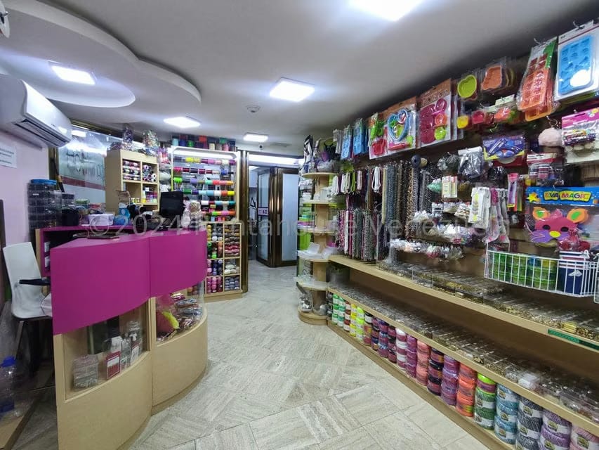 Comercial (Local Comercial) en Venta en Chuao, Distrito Metropolitano - 5