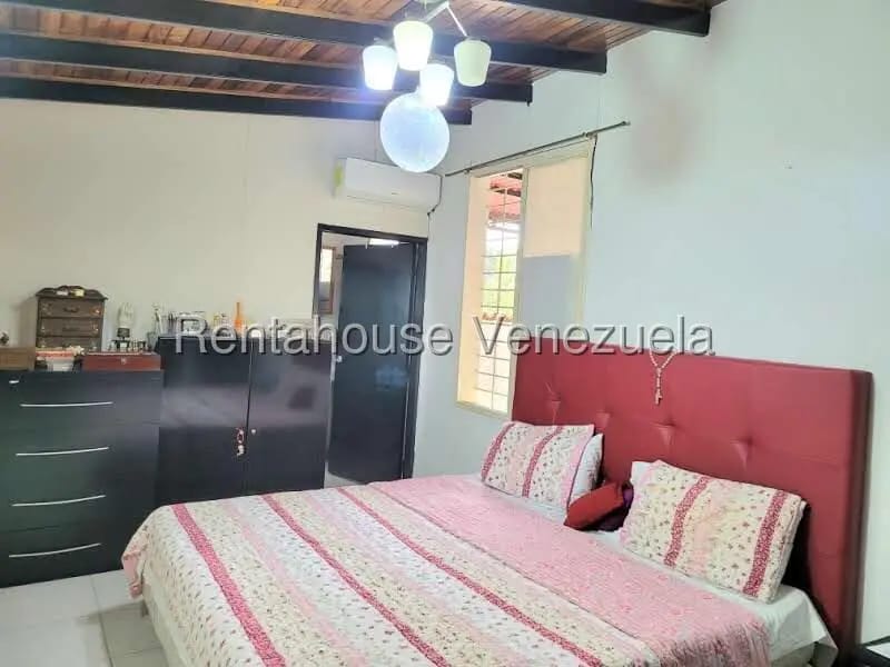Casa (1 Nivel) en Venta en Prados del Golf, Lara - 11