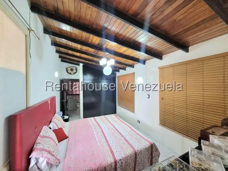 Casa (1 Nivel) en Venta en Prados del Golf, Lara - 12