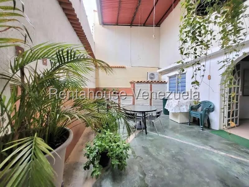 Casa (1 Nivel) en Venta en Prados del Golf, Lara - 24