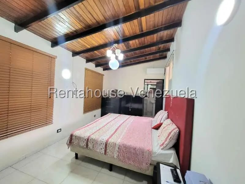 Casa (1 Nivel) en Venta en Prados del Golf, Lara - 10