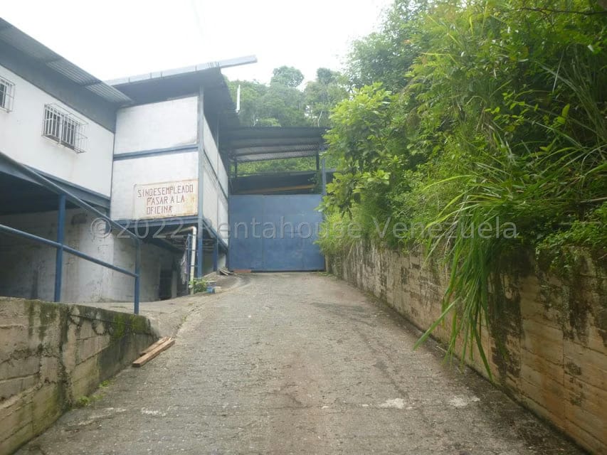 Comercial (Galpon - Deposito) en Venta en Mariche, Distrito Metropolitano