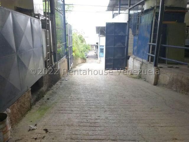 Comercial (Galpon - Deposito) en Venta en Mariche, Distrito Metropolitano - 2