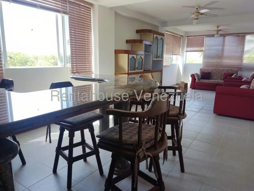 Apartamento (1 Nivel) en Venta en Puerto Plata, Miranda - 11
