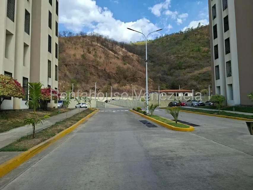 Apartamento (1 Nivel) en Venta en Santa Rosalia, Aragua - 32