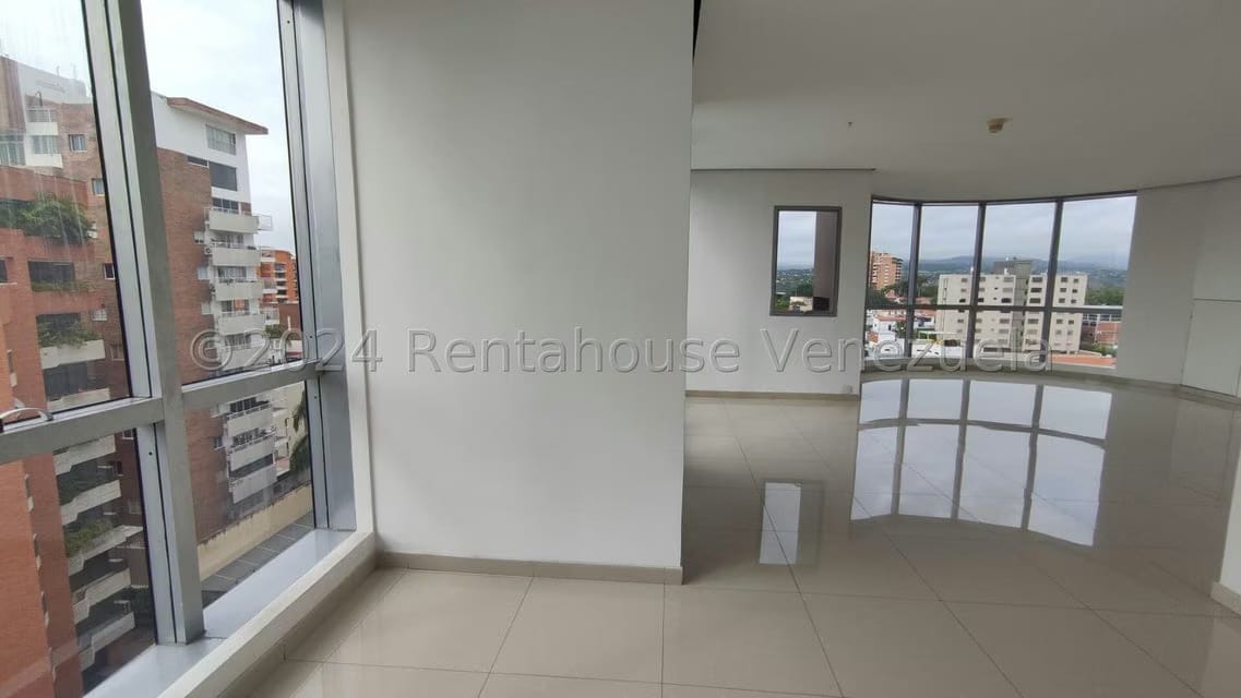 Comercial (Oficina) en Alquiler en Nueva Segovia, Lara - 10
