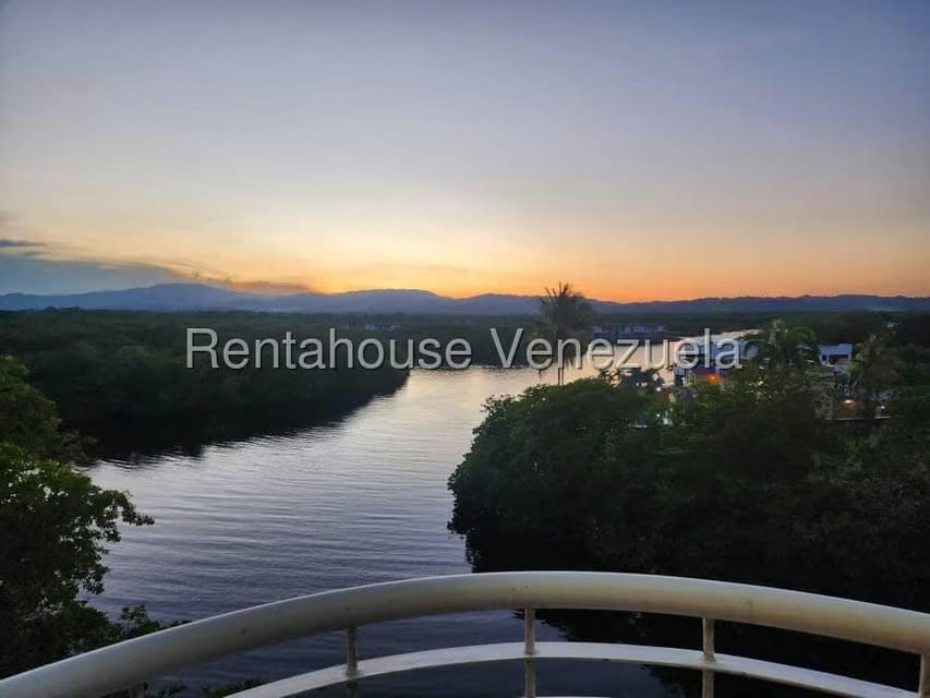 Apartamento (1 Nivel) en Venta en Puerto Encantado, Miranda - 19