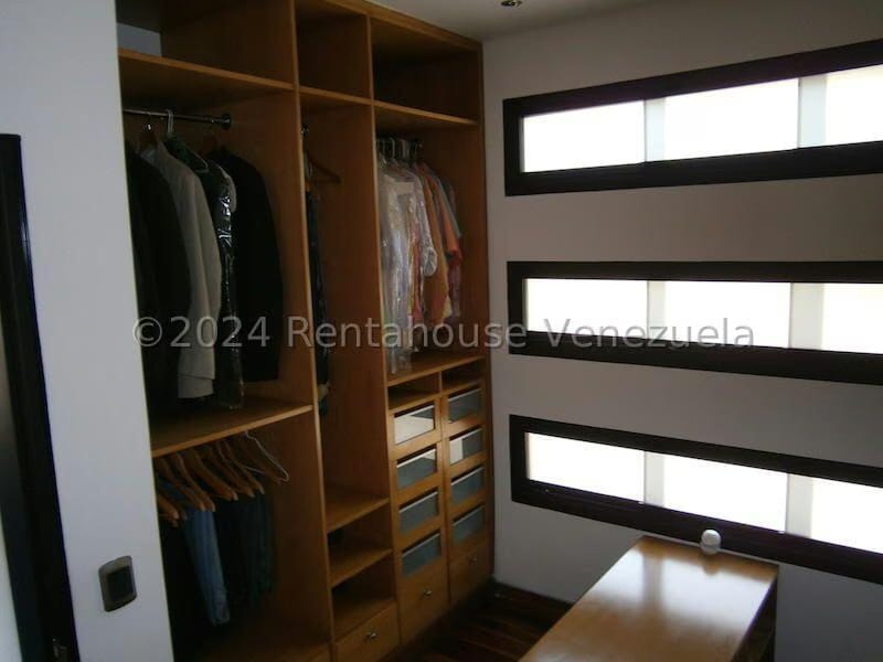 Casa (Multipes Niveles) en Venta en Club de Campo, Miranda - 33