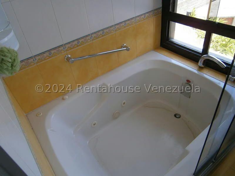 Casa (Multipes Niveles) en Venta en Club de Campo, Miranda - 40