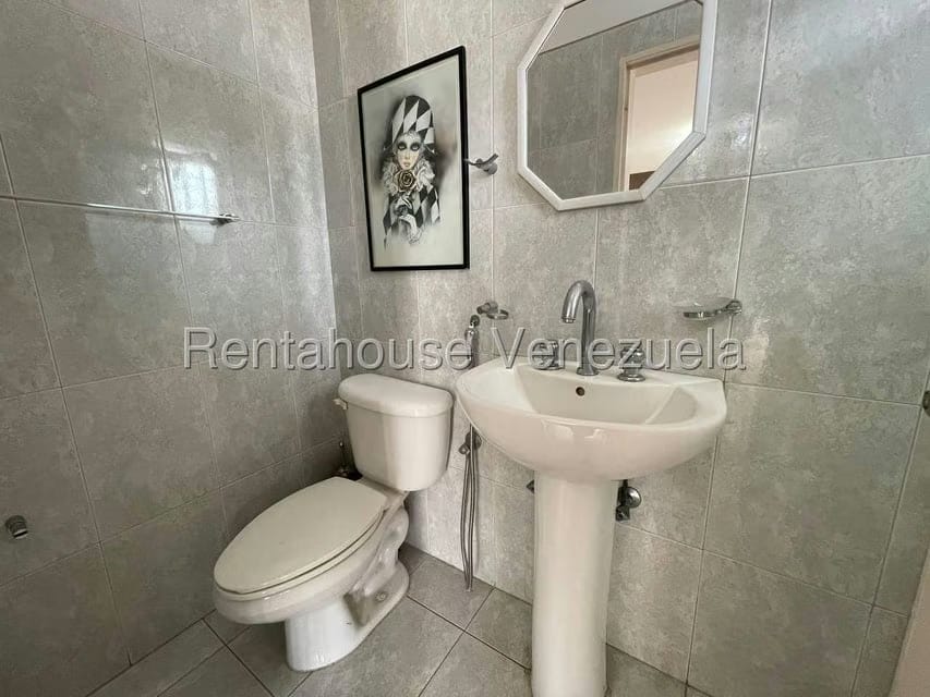 Casa (Duplex) en Venta en Miranda, Distrito Metropolitano - 23