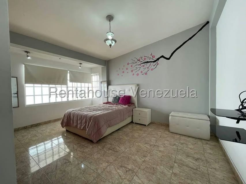 Casa (Duplex) en Venta en Miranda, Distrito Metropolitano - 35