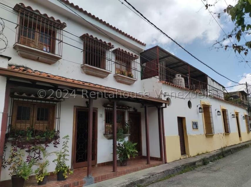 Casa (Multipes Niveles) en Venta en El Hatillo, Distrito Metropolitano - 2
