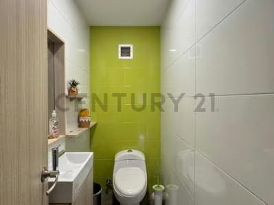 En Venta Apartamento Tipo PentHouse En Santa Inès - 9