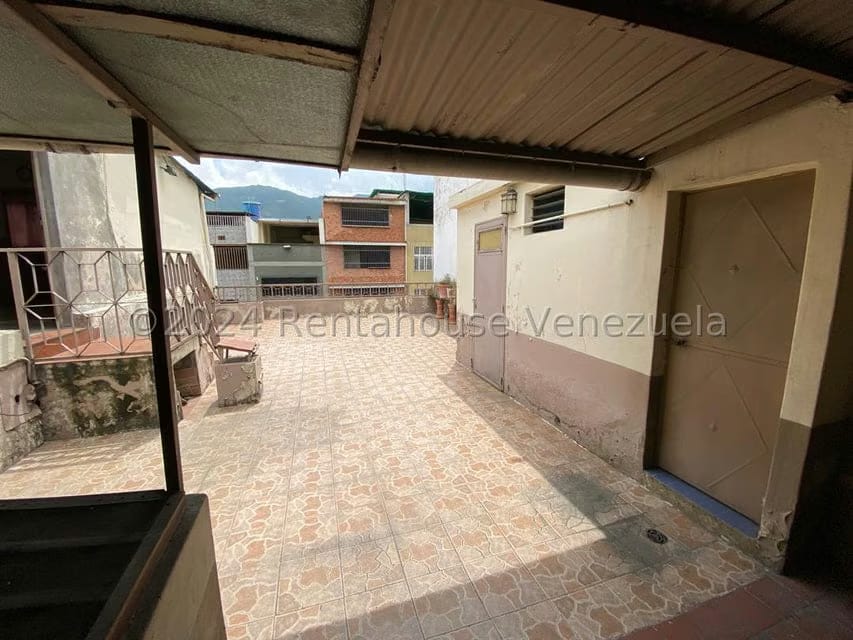 Casa (Multipes Niveles) en Venta en Catia, Distrito Metropolitano - 14