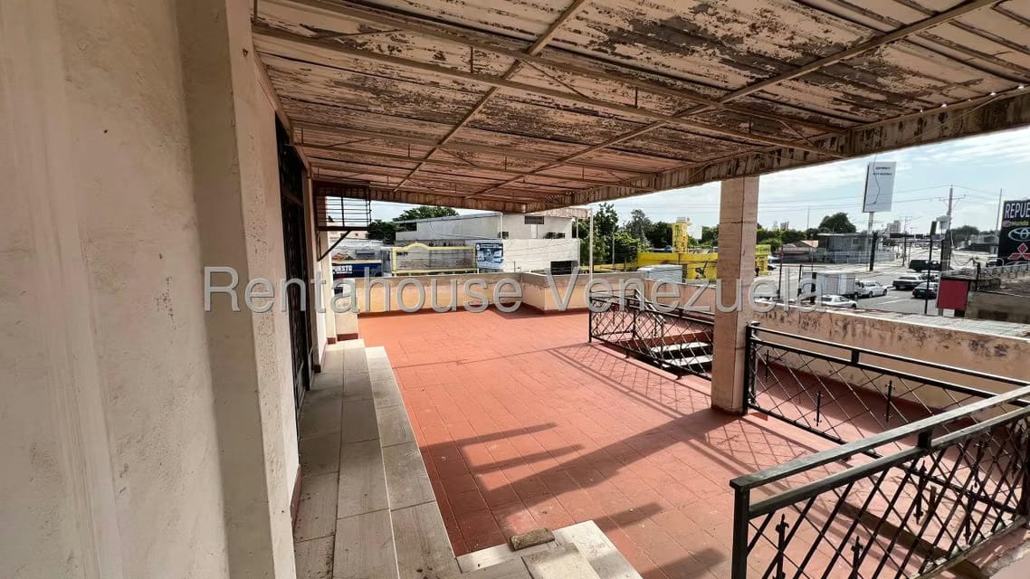 Comercial (Edificio) en Venta en La Limpia, Zulia - 11