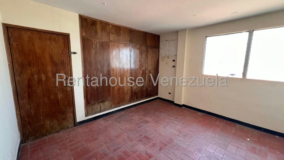 Comercial (Edificio) en Venta en La Limpia, Zulia - 17