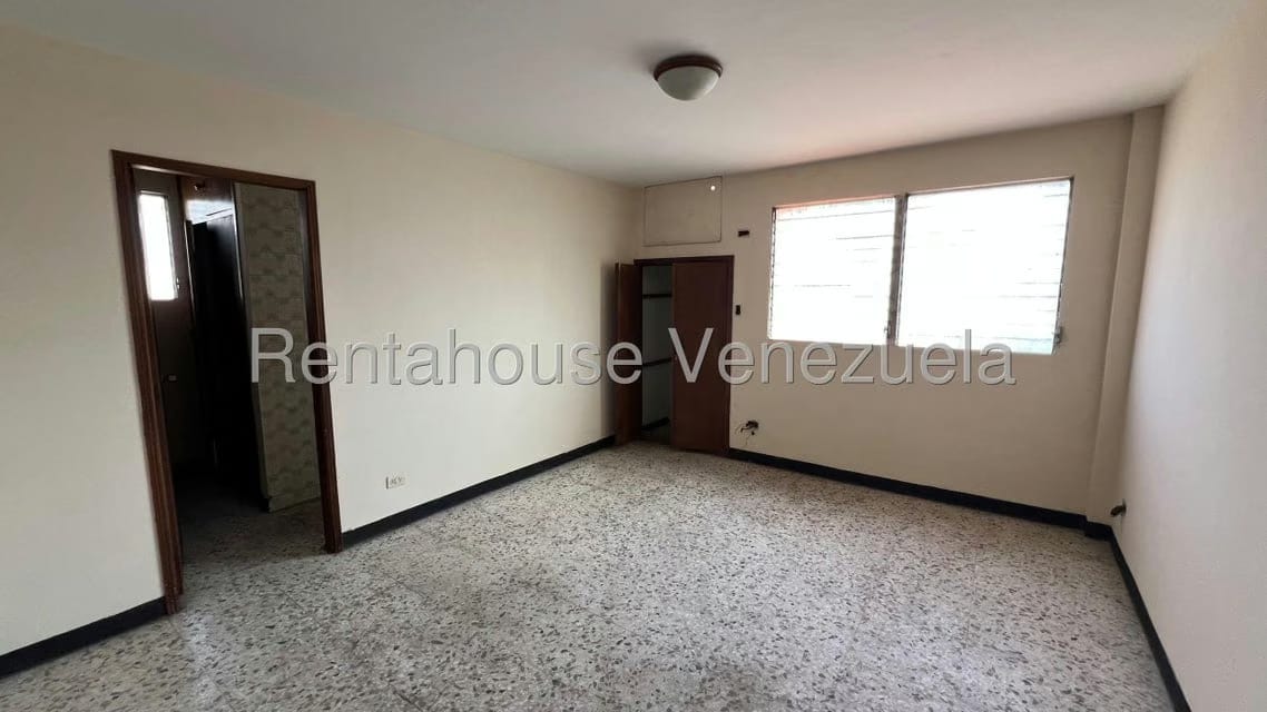 Comercial (Edificio) en Venta en La Limpia, Zulia - 18