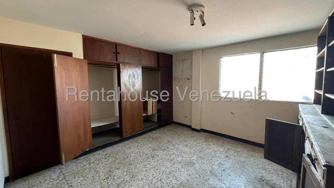 Comercial (Edificio) en Venta en La Limpia, Zulia - 23