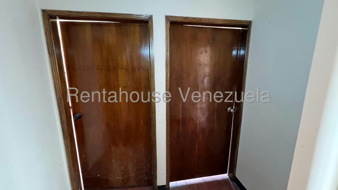 Comercial (Edificio) en Venta en La Limpia, Zulia - 25