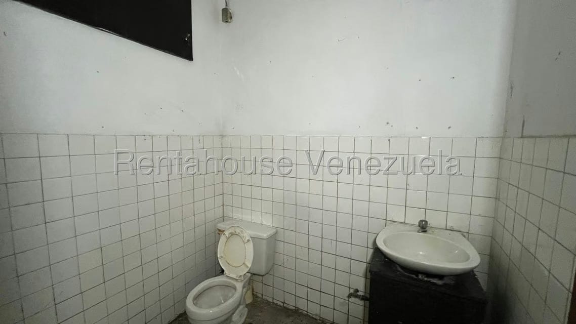 Comercial (Edificio) en Venta en La Limpia, Zulia - 27