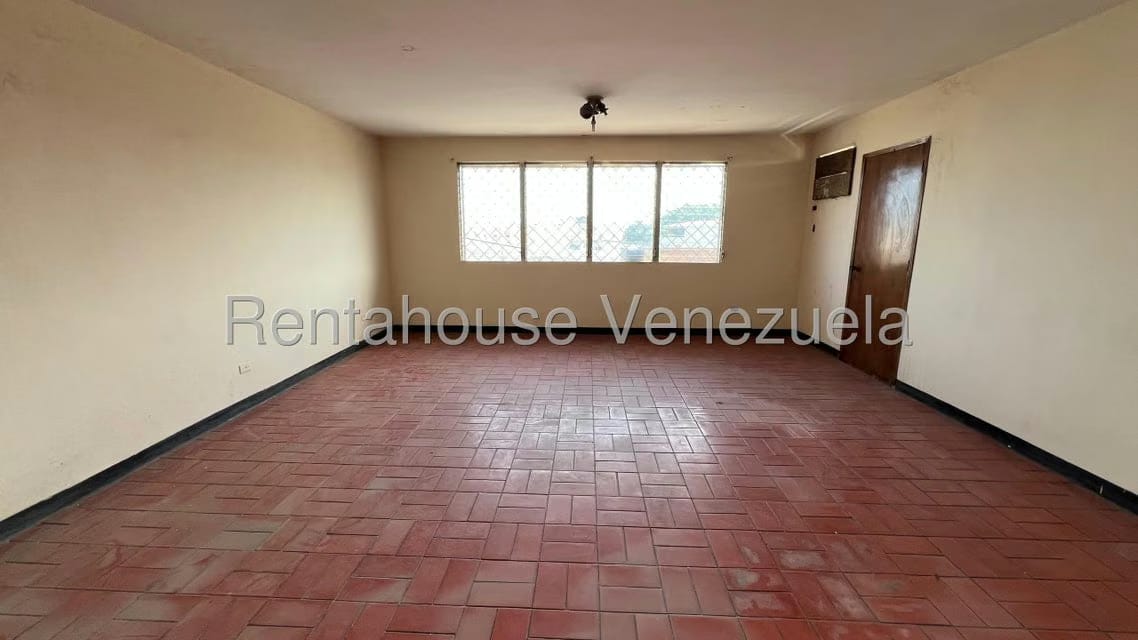 Comercial (Edificio) en Venta en La Limpia, Zulia - 28