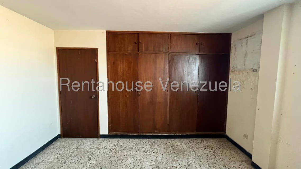 Comercial (Edificio) en Venta en La Limpia, Zulia - 35
