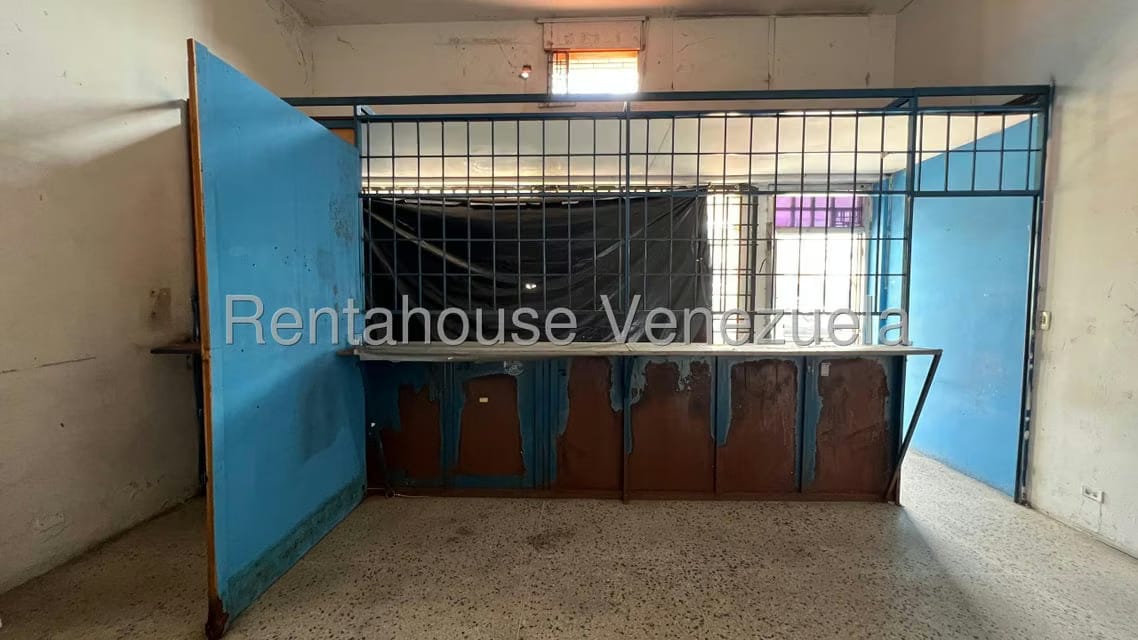 Comercial (Edificio) en Venta en La Limpia, Zulia - 39
