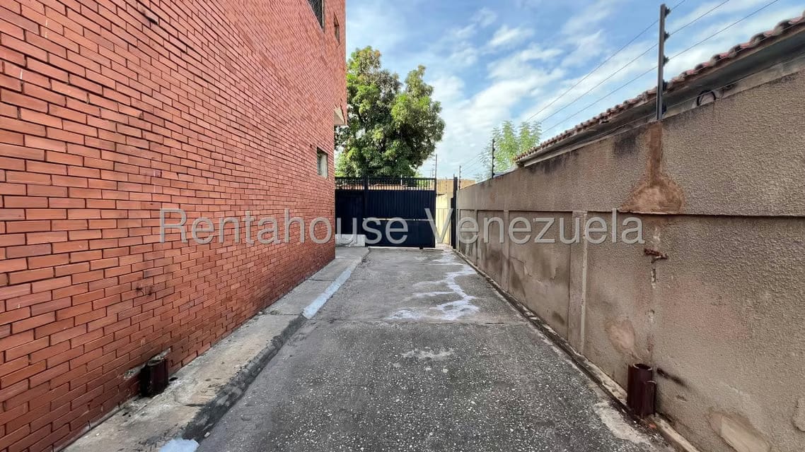 Comercial (Edificio) en Venta en La Limpia, Zulia - 5