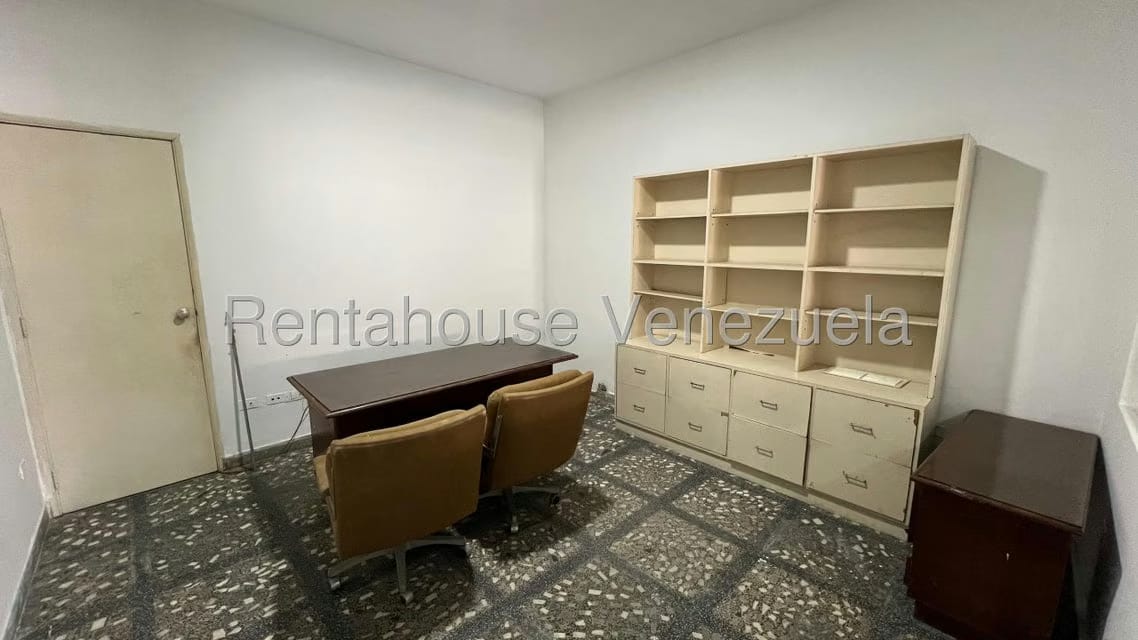 Comercial (Edificio) en Venta en La Limpia, Zulia - 49