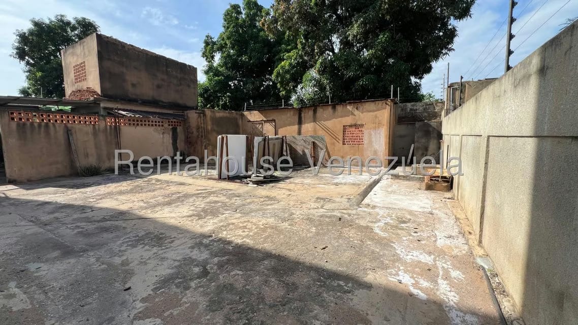 Comercial (Edificio) en Venta en La Limpia, Zulia - 6