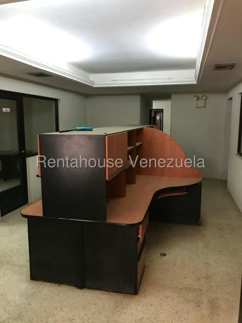 Comercial (Edificio) en Alquiler en Carretera O, Zulia - 5