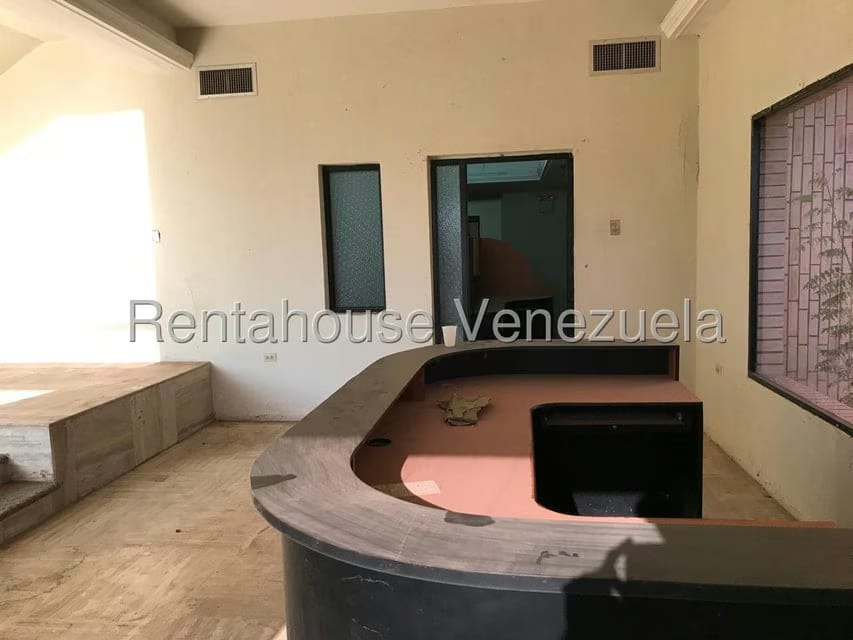 Comercial (Edificio) en Alquiler en Carretera O, Zulia - 7