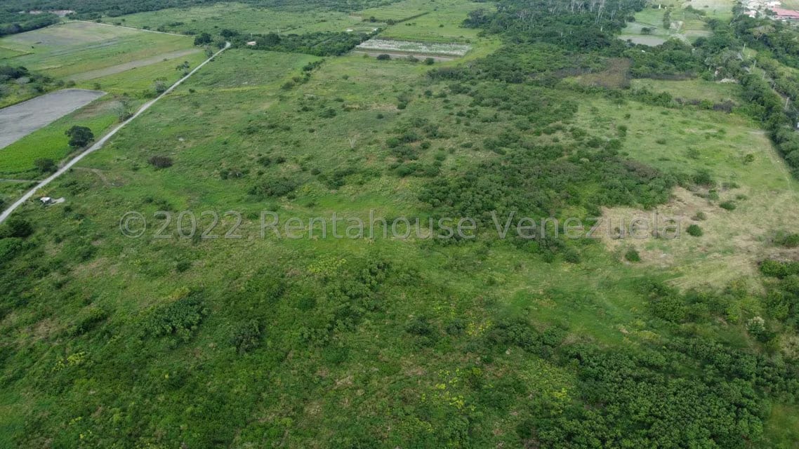 Terreno (Comercial) en Venta en Zona Este, Lara - 15