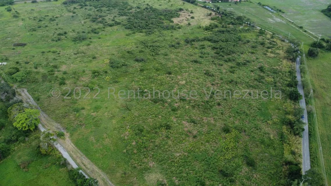 Terreno (Comercial) en Venta en Zona Este, Lara - 5